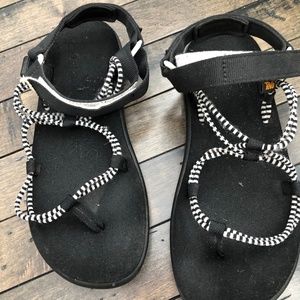 Womens teva sandals